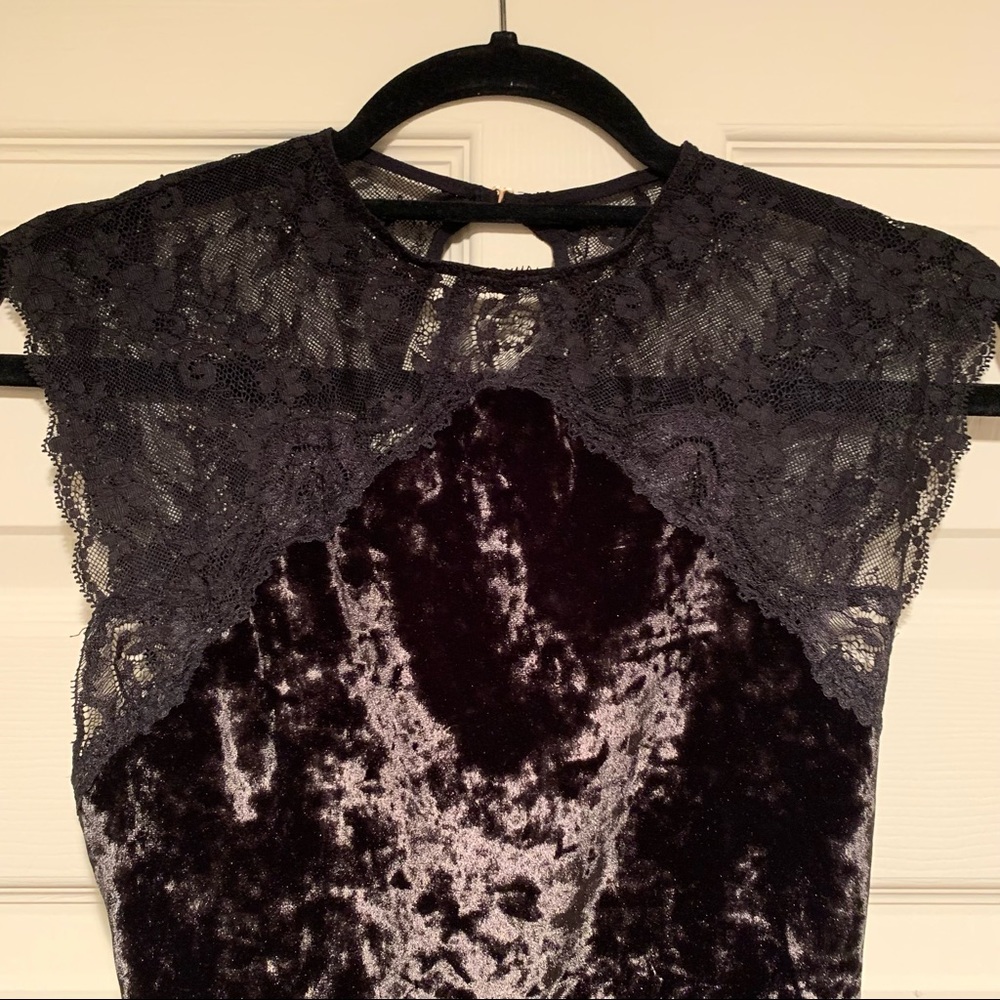 Victoria's Secret Lace Thong Bodysuit - Picture 2 of 4